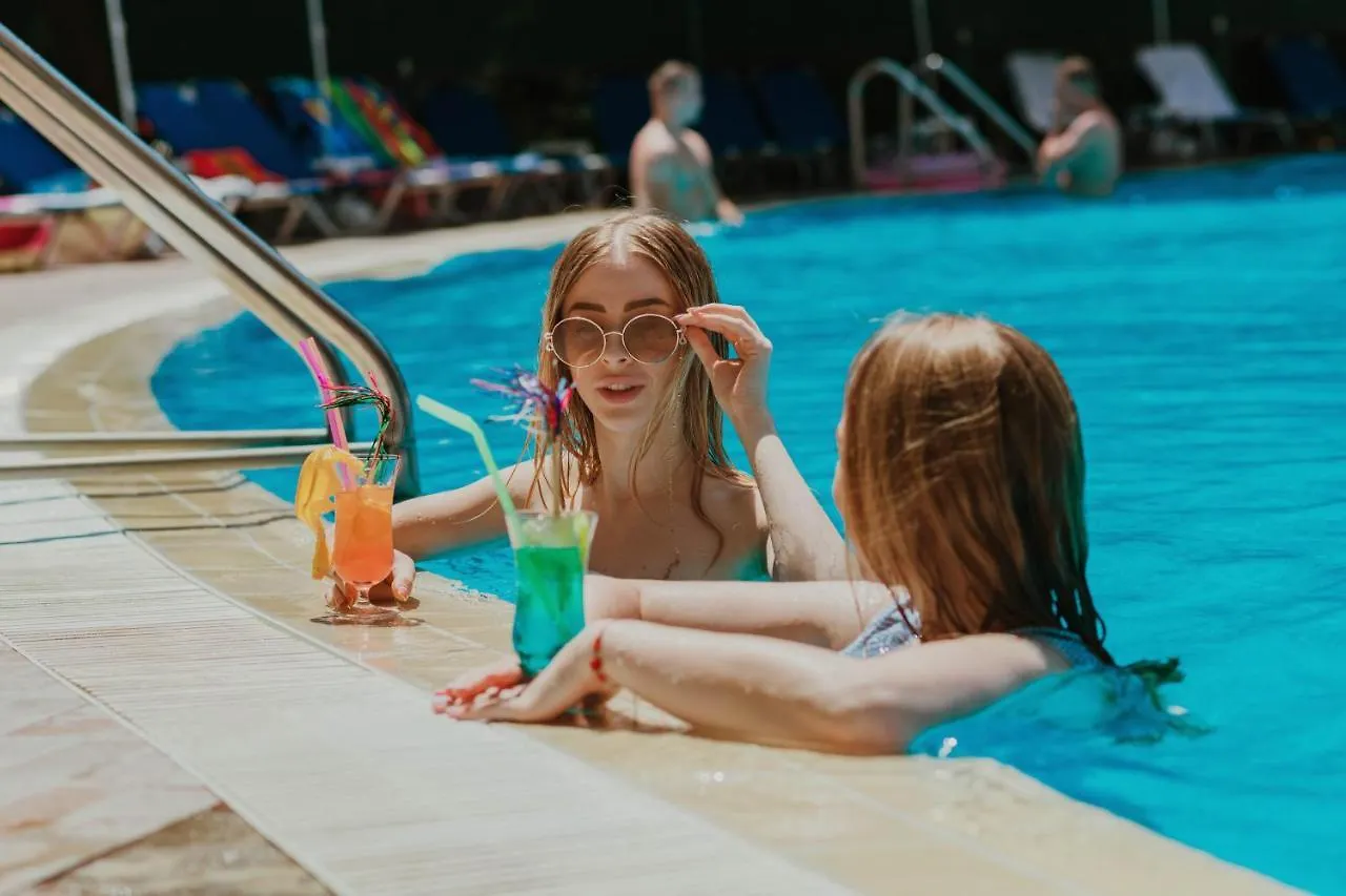 Atlas Hotel Złote Piaski