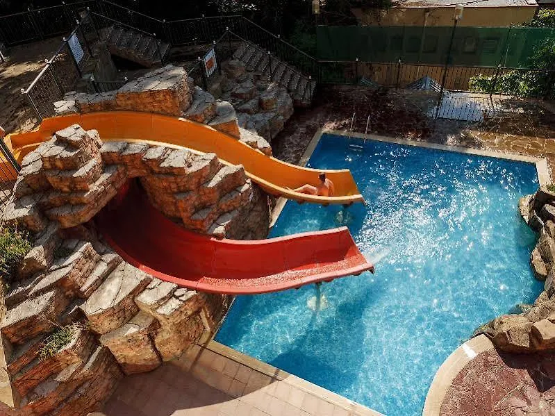 Atlas Hotel Altın Kumlar 4*,